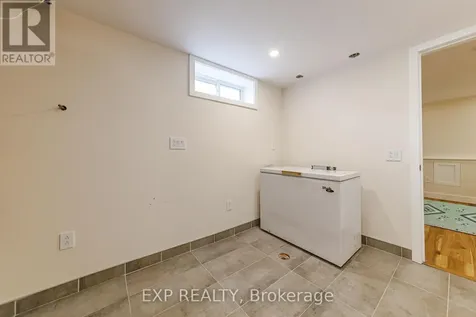 1642 Valmarie Avenue Ottawa ON K2C 1W1