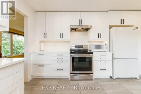 1642 Valmarie Avenue Ottawa ON K2C 1W1