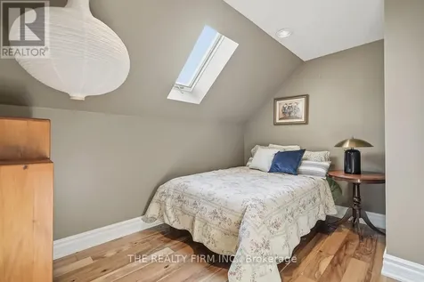 422 Greenfield Street Petrolia ON N0N 1R0