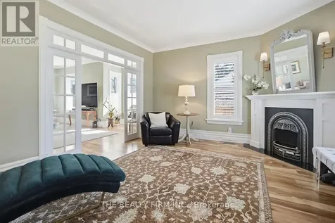 422 Greenfield Street Petrolia ON N0N 1R0
