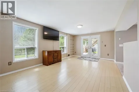 24 Buckthorn Crescent Guelph ON N1E 7C3