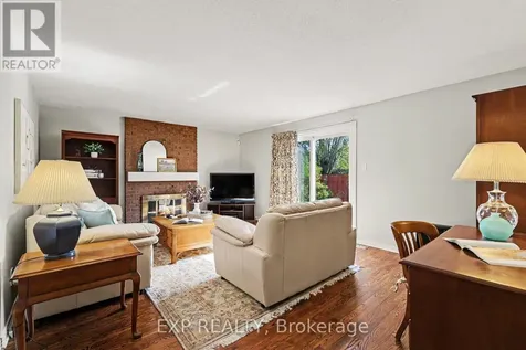 105 Country Club Drive Ottawa ON K1V 0B4