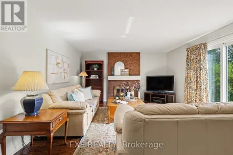 105 Country Club Drive Ottawa ON K1V 0B4