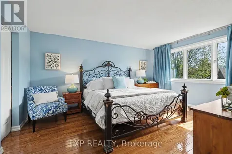 105 Country Club Drive Ottawa ON K1V 0B4