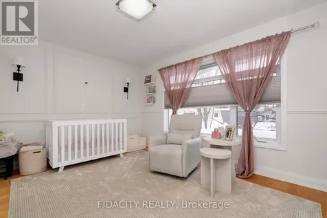 376 C Wilmont Avenue Ottawa ON K2A 0B1