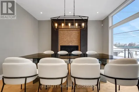 376 C Wilmont Avenue Ottawa ON K2A 0B1