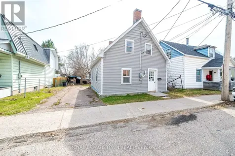 42 Bonnechere Street South Renfrew ON K7V 1Z1