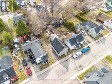 42 Bonnechere Street South Renfrew ON K7V 1Z1