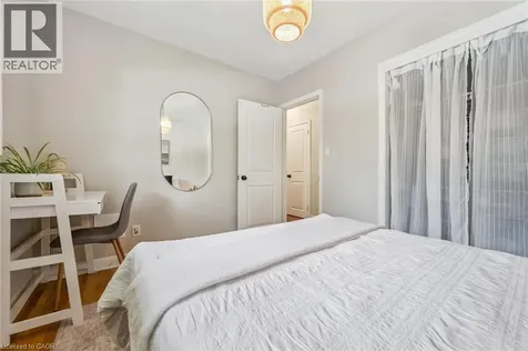 291 Strathcona Drive Burlington ON L7L 2C9