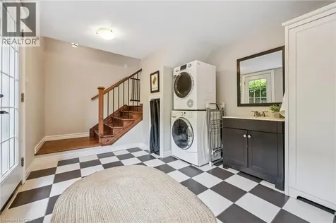 291 Strathcona Drive Burlington ON L7L 2C9