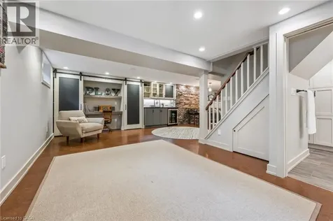 291 Strathcona Drive Burlington ON L7L 2C9