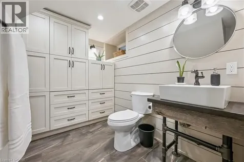 291 Strathcona Drive Burlington ON L7L 2C9