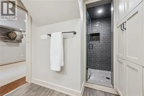 291 Strathcona Drive Burlington ON L7L 2C9