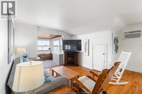 4182 Riverside Drive East Windsor ON N8Y 1B5