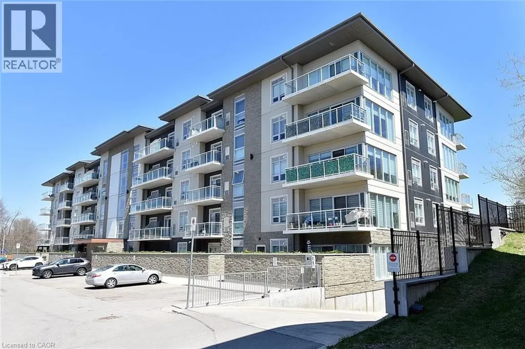 16 Markle Crescent Ancaster ON L9G 0H4