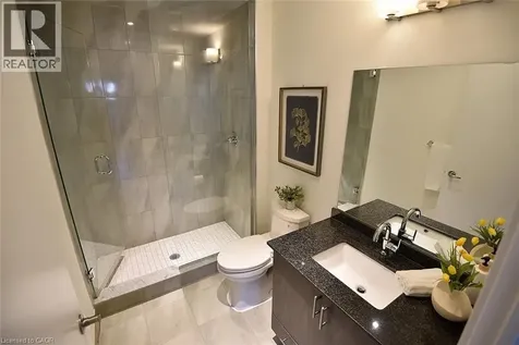 16 Markle Crescent Ancaster ON L9G 0H4