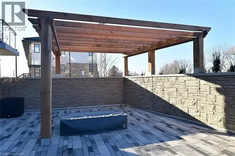16 Markle Crescent Ancaster ON L9G 0H4
