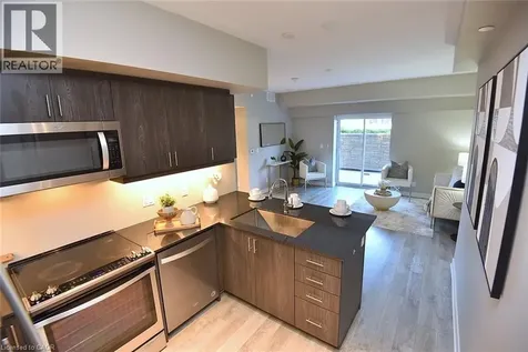 16 Markle Crescent Ancaster ON L9G 0H4
