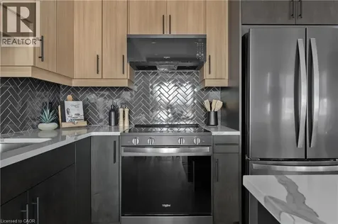 953 Clare Avenue Welland ON L3C 3C2