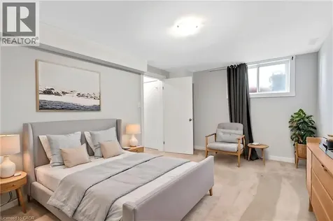 11 Eagle Hill Cambridge ON N3C 2C8