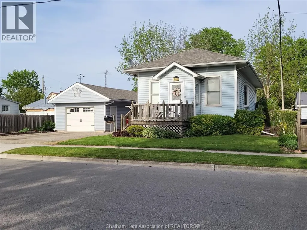 407 Albert Street Wallaceburg ON N8A 1Y3