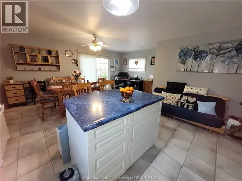 407 Albert Street Wallaceburg ON N8A 1Y3