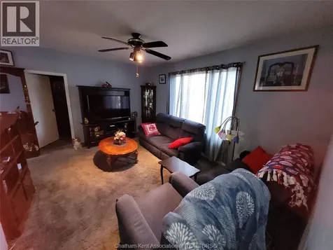 407 Albert Street Wallaceburg ON N8A 1Y3