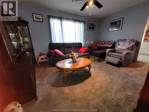 407 Albert Street Wallaceburg ON N8A 1Y3