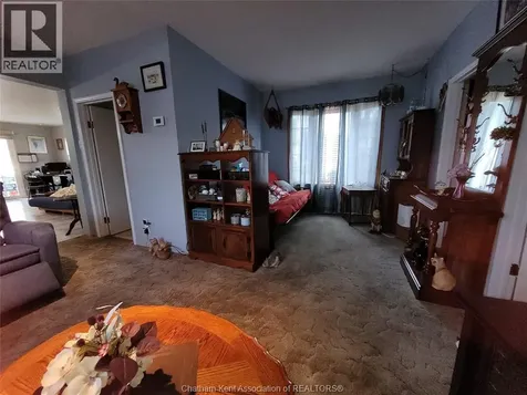 407 Albert Street Wallaceburg ON N8A 1Y3