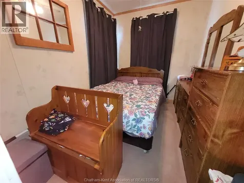 407 Albert Street Wallaceburg ON N8A 1Y3