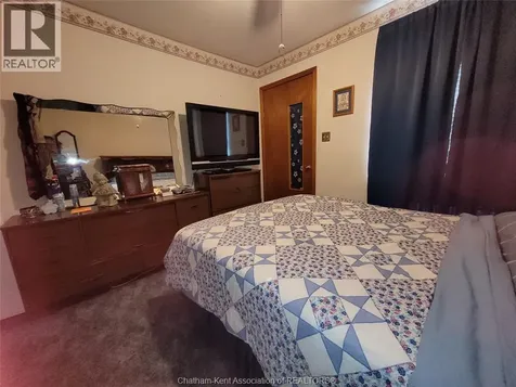 407 Albert Street Wallaceburg ON N8A 1Y3