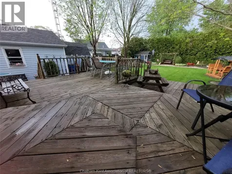 407 Albert Street Wallaceburg ON N8A 1Y3
