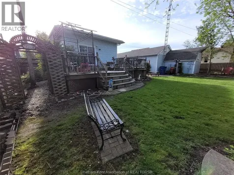 407 Albert Street Wallaceburg ON N8A 1Y3