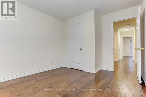 4 Lancelot Lane Markham (berczy) ON L6C 2G4