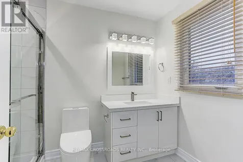 4 Lancelot Lane Markham (berczy) ON L6C 2G4