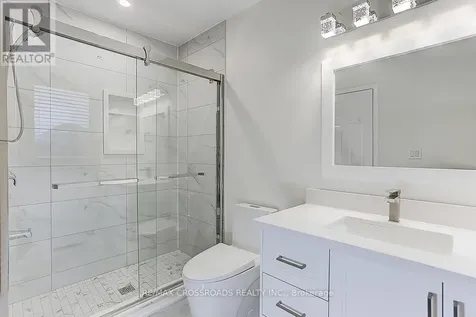4 Lancelot Lane Markham (berczy) ON L6C 2G4