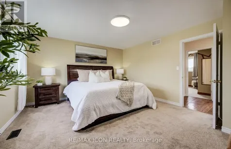 124 Prosperity Drive Kitchener ON N2E 4E8