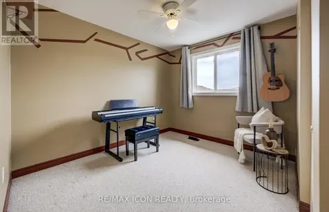 124 Prosperity Drive Kitchener ON N2E 4E8