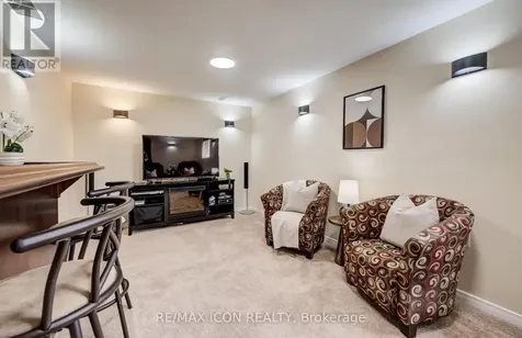 124 Prosperity Drive Kitchener ON N2E 4E8