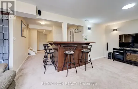 124 Prosperity Drive Kitchener ON N2E 4E8