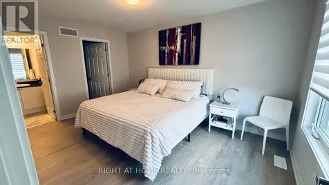 42 Stitch Mews Ottawa ON K0A 2Z0