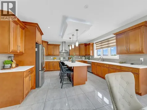 31 Heathview Trail Leamington ON N8H 0C5