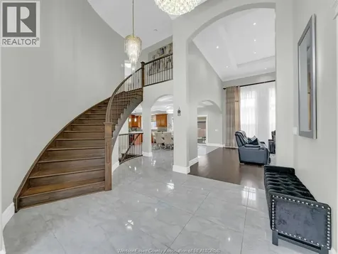 31 Heathview Trail Leamington ON N8H 0C5