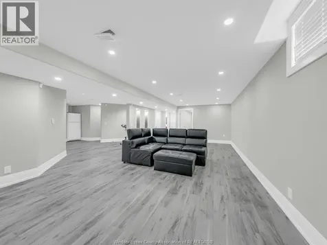 31 Heathview Trail Leamington ON N8H 0C5