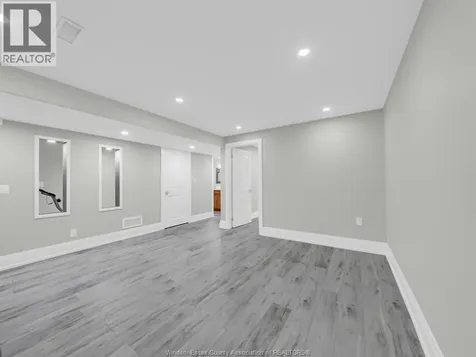 31 Heathview Trail Leamington ON N8H 0C5