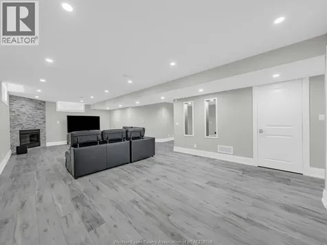 31 Heathview Trail Leamington ON N8H 0C5
