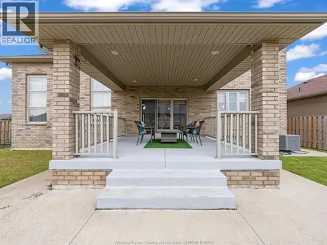 31 Heathview Trail Leamington ON N8H 0C5