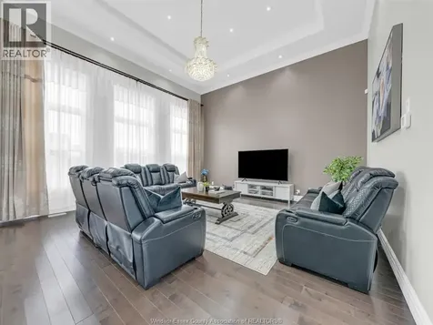 31 Heathview Trail Leamington ON N8H 0C5