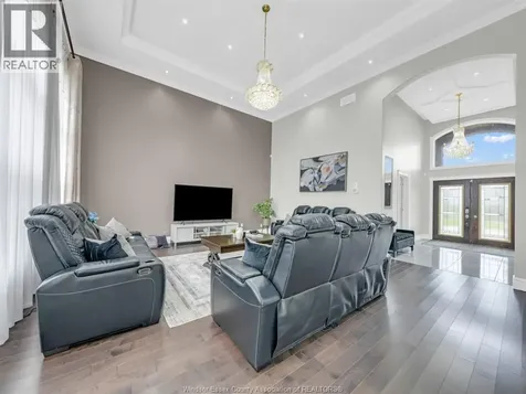 31 Heathview Trail Leamington ON N8H 0C5