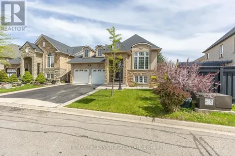 28 Donherb Crescent Caledon ON L7C 1E4